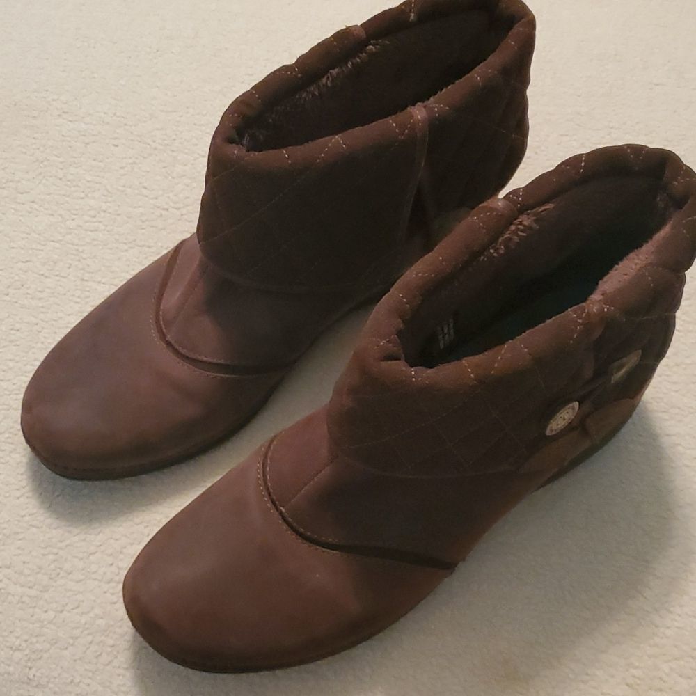 𝅺SIERRA WEST leather upper ankle boots size 8